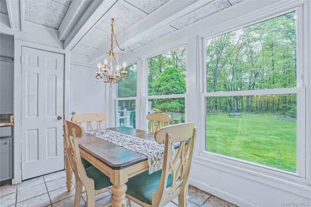 7 Maryland Court, Stone Ridge, NY 12484