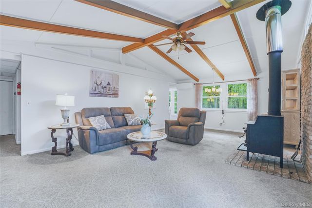 7 Maryland Court, Stone Ridge, NY 12484