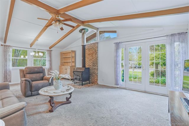 7 Maryland Court, Stone Ridge, NY 12484