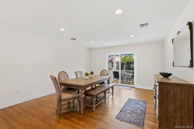 47 Syosset Circle, Syosset, NY 11791