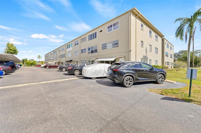 1000 49TH STREET N 214, St Petersburg, FL 33710