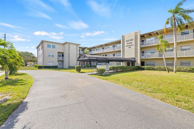 1000 49TH STREET N 214, St Petersburg, FL 33710