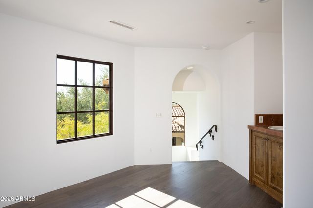 10728 E COTTONTAIL Lane, Scottsdale, AZ 85255