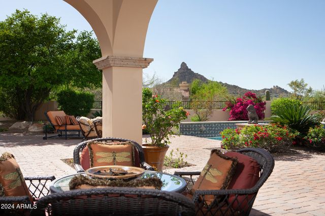 10728 E COTTONTAIL Lane, Scottsdale, AZ 85255