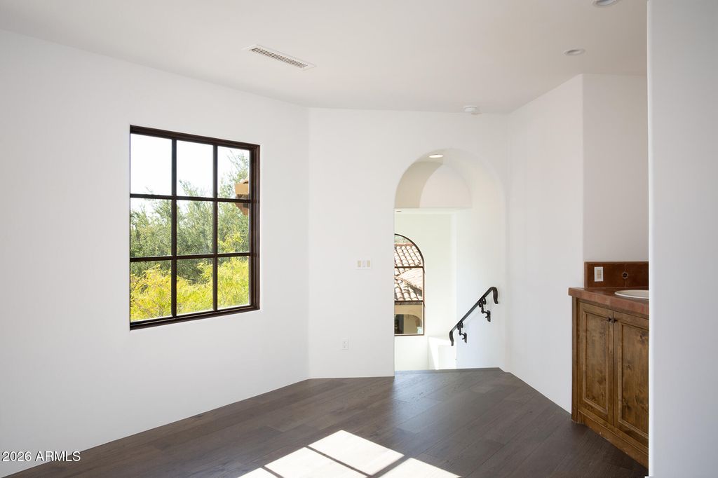 Image 36 of property listing at 10728 E COTTONTAIL Lane, Scottsdale, AZ 85255