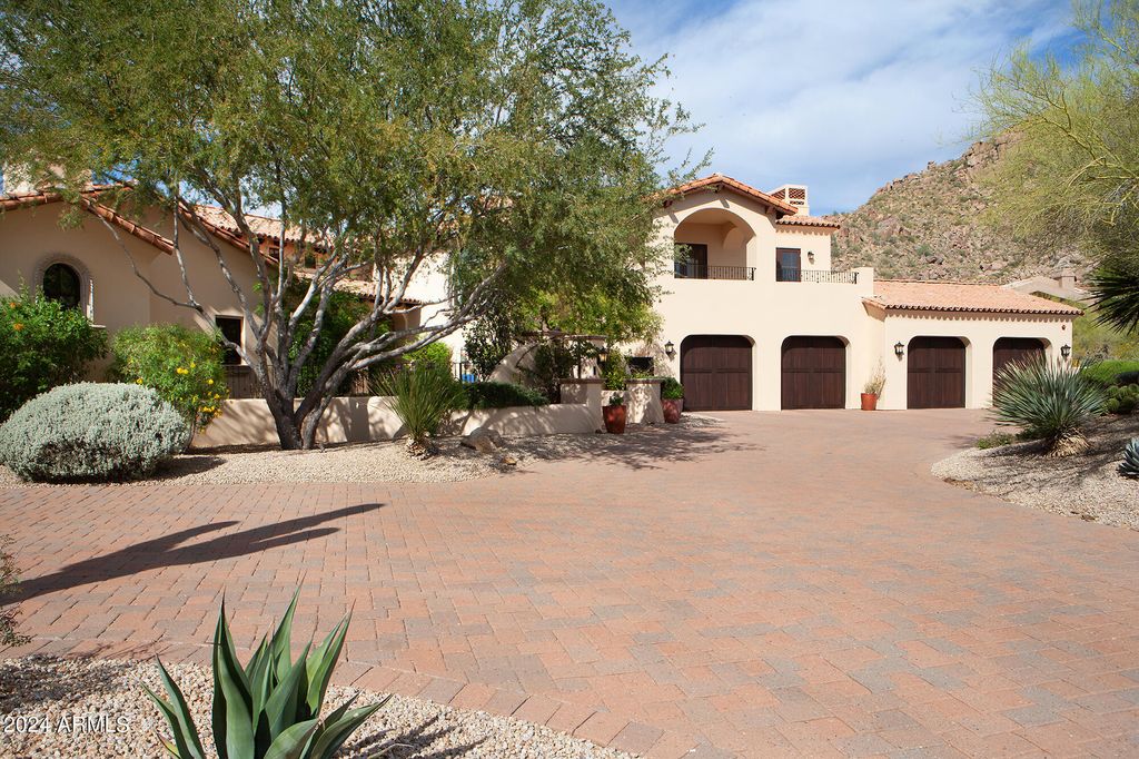Image 54 of property listing at 10728 E COTTONTAIL Lane, Scottsdale, AZ 85255