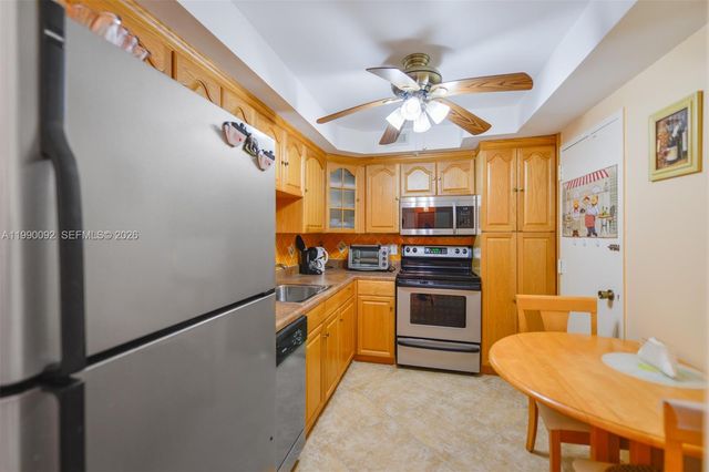 1980 S Ocean Dr 10L, Hallandale Beach, FL 33009