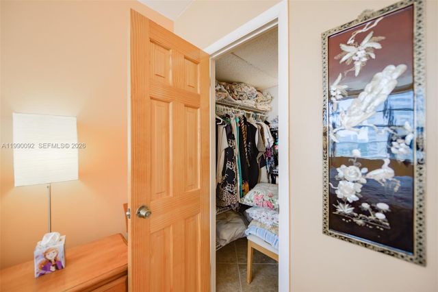 1980 S Ocean Dr 10L, Hallandale Beach, FL 33009