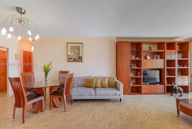 1980 S Ocean Dr 10L, Hallandale Beach, FL 33009