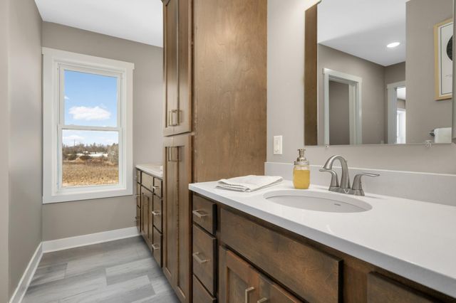 18805 Scenic Way, Shafer, MN 55074