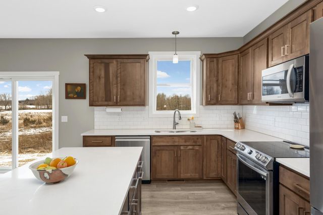 18805 Scenic Way, Shafer, MN 55074