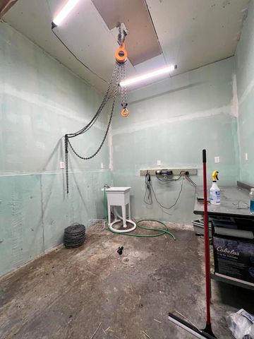 239 Ozark Loop, Conway, MO 65632