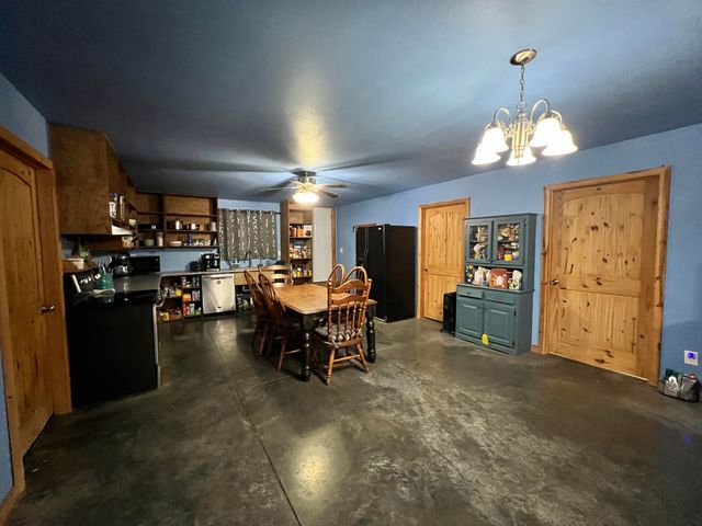 239 Ozark Loop, Conway, MO 65632