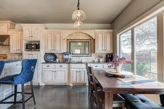 8417 County Rd 6940, Lubbock, TX 79407