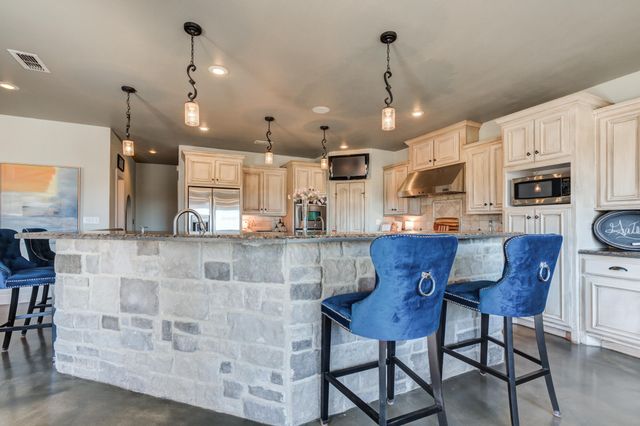 8417 County Rd 6940, Lubbock, TX 79407