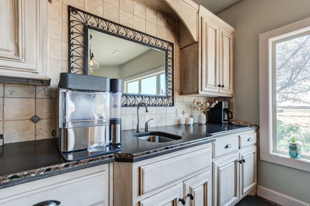 8417 County Rd 6940, Lubbock, TX 79407