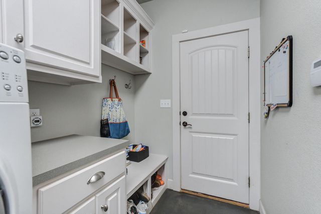 8417 County Rd 6940, Lubbock, TX 79407