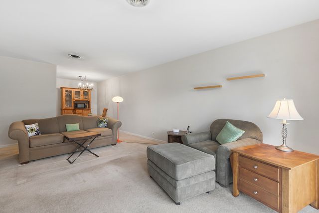 9840 S Pulaski Road 106, Oak Lawn, IL 60453