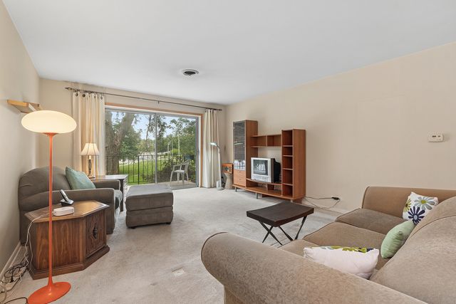 9840 S Pulaski Road 106, Oak Lawn, IL 60453