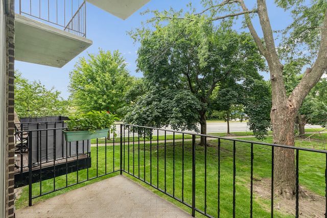 9840 S Pulaski Road 106, Oak Lawn, IL 60453