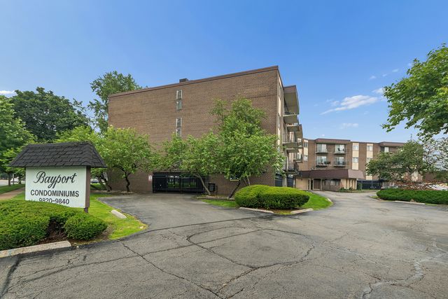 9840 S Pulaski Road 106, Oak Lawn, IL 60453