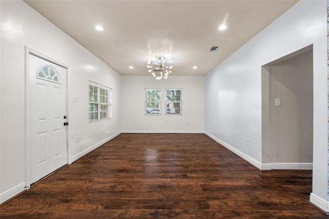 4401 Hain Street, Houston, TX 77009