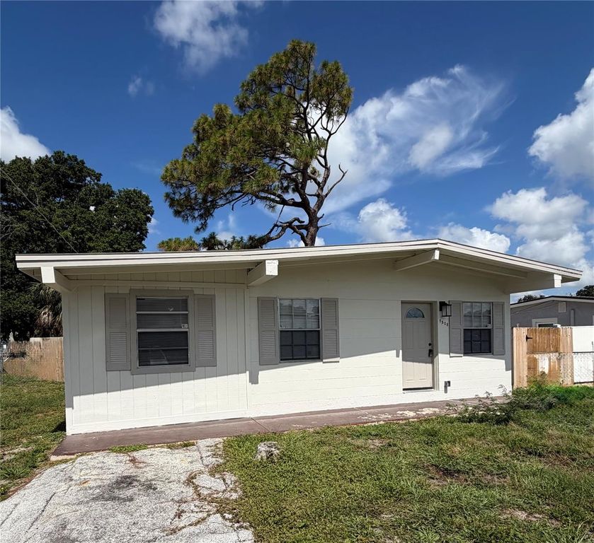 7508 N THATCHER AVENUE, Tampa, FL 33614