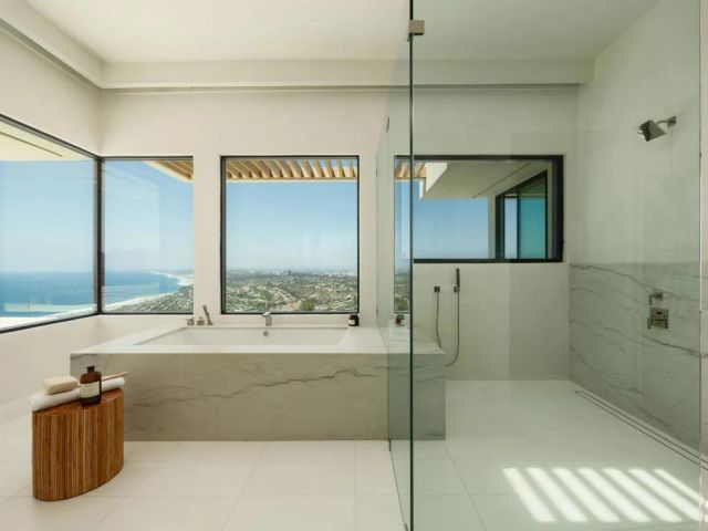 2082 Via Casa Alta, La Jolla, CA 92037