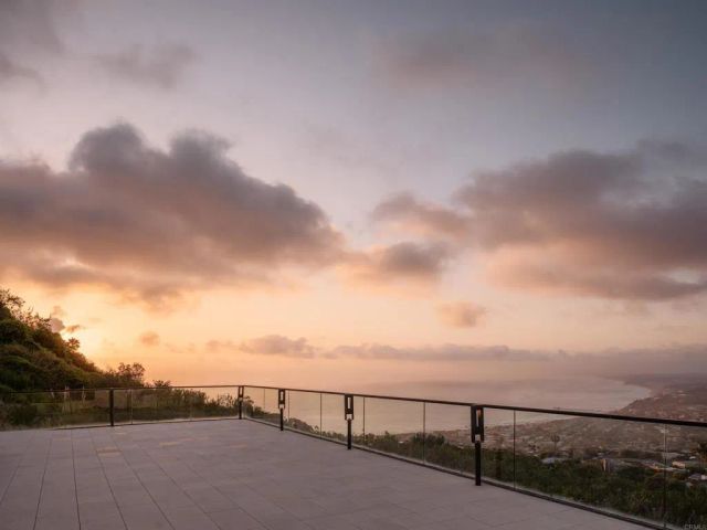 2082 Via Casa Alta, La Jolla, CA 92037