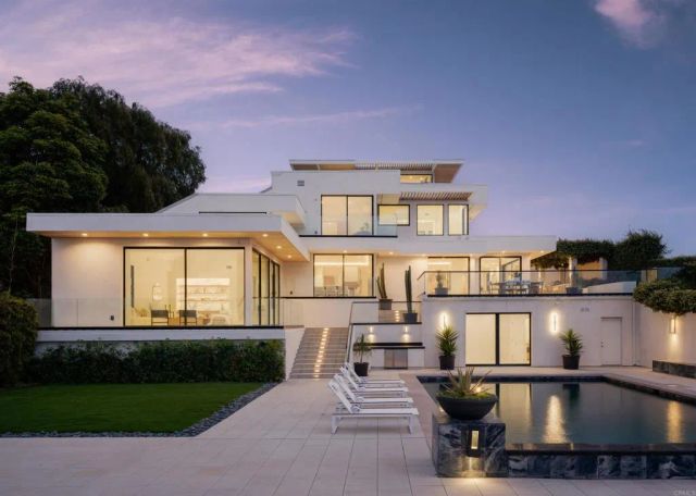 2082 Via Casa Alta, La Jolla, CA 92037