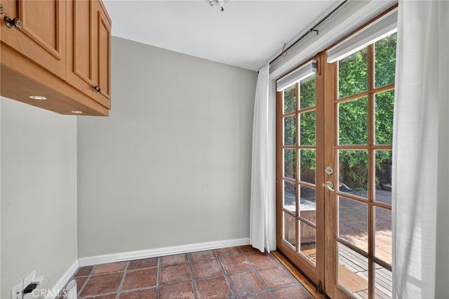 608 35th Street, Manhattan Beach, CA 90266