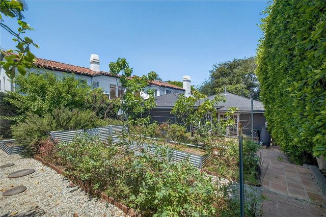 608 35th Street, Manhattan Beach, CA 90266