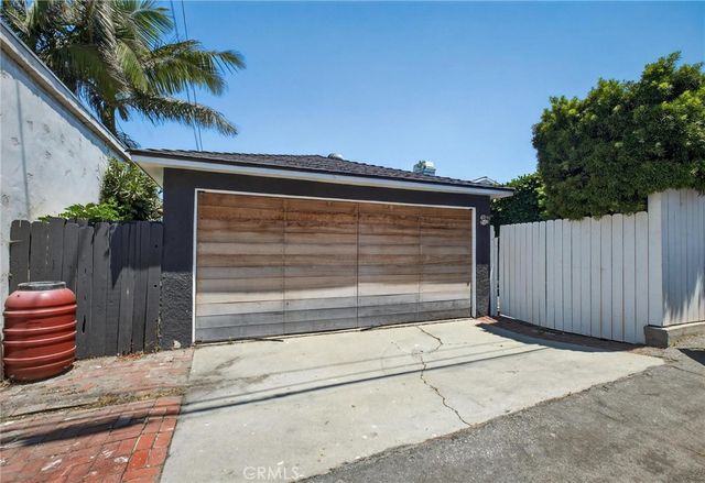 608 35th Street, Manhattan Beach, CA 90266