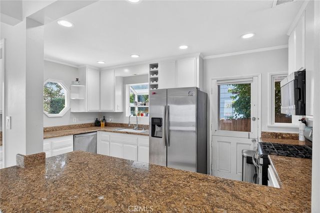 608 35th Street, Manhattan Beach, CA 90266