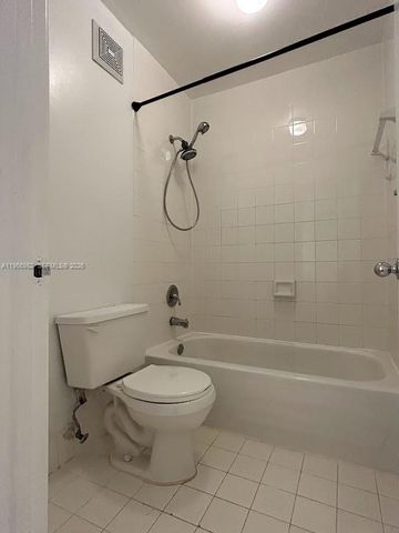 12124 Saint Andrews Pl 305, Miramar, FL 33025