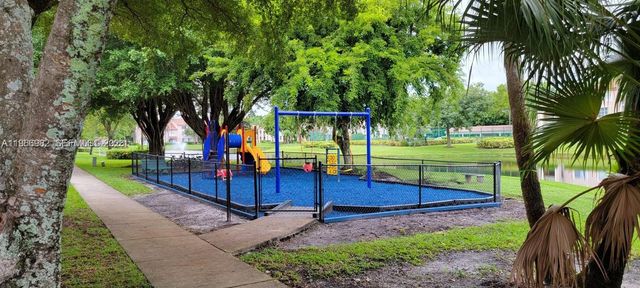 12124 Saint Andrews Pl 305, Miramar, FL 33025