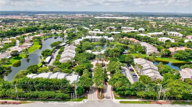 12124 Saint Andrews Pl 305, Miramar, FL 33025