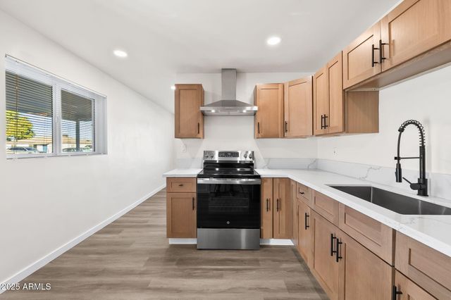 5020 S 20TH Place, Phoenix, AZ 85040