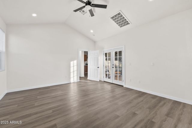 5020 S 20TH Place, Phoenix, AZ 85040