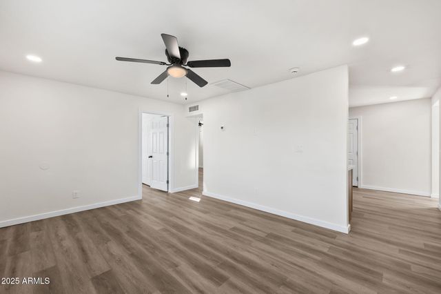 5020 S 20TH Place, Phoenix, AZ 85040