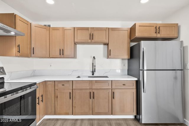 5020 S 20TH Place, Phoenix, AZ 85040