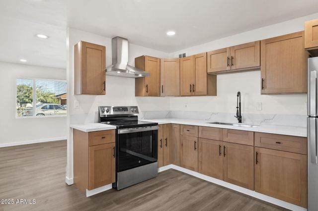 5020 S 20TH Place, Phoenix, AZ 85040