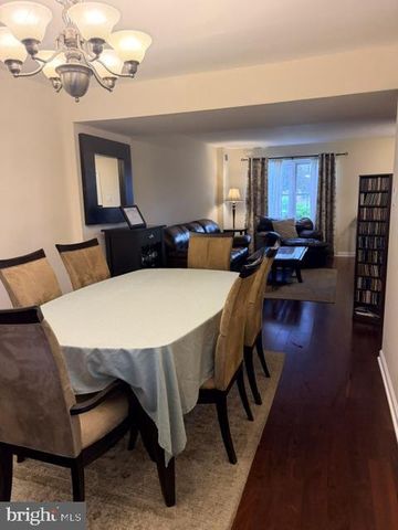 5755 RANDALL CT, Bensalem, PA 19020