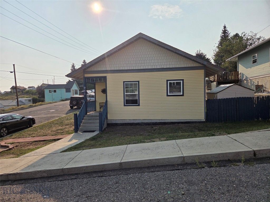 961 N Main, Butte, MT 59701