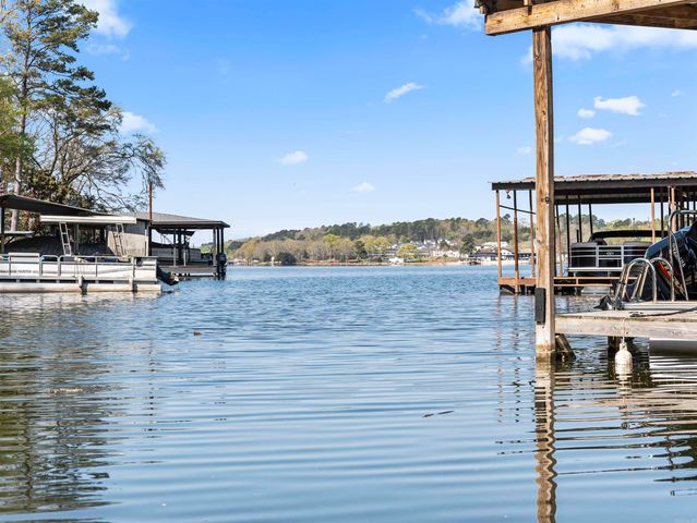 400 C Bayshore Drive, Hot Springs, AR 71901