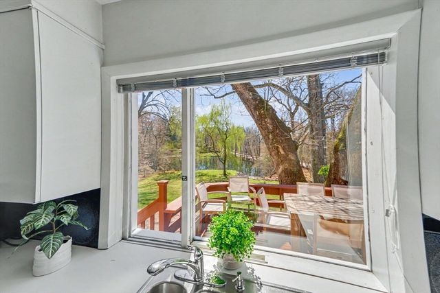 24 Radcliff Rd, Newton, MA 02468
