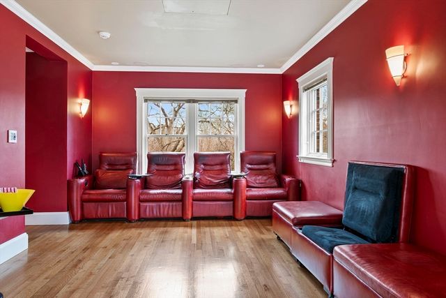 24 Radcliff Rd, Newton, MA 02468