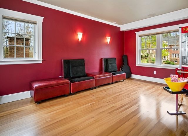 24 Radcliff Rd, Newton, MA 02468