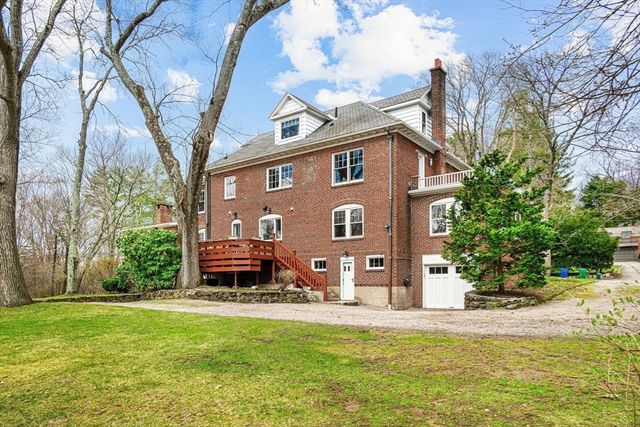 24 Radcliff Rd, Newton, MA 02468