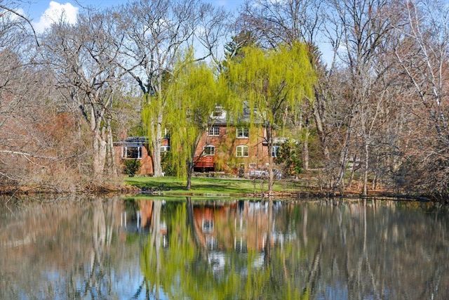 24 Radcliff Rd, Newton, MA 02468
